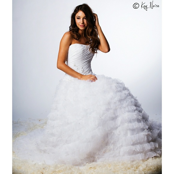 Disney Sleeping Beauty Alfred Angelo 203 Wedding - Picture 4 of 16